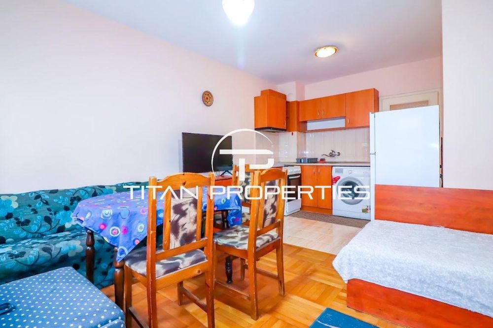 Двустаен апартамент, под наем, Спортна зала