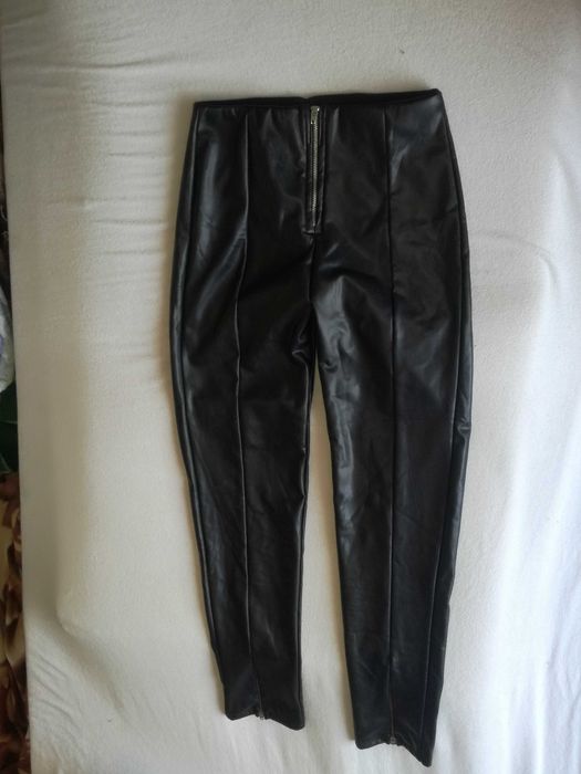 Подарявам дамски кожен клин