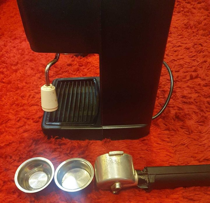 Esspresor de cafea DeLonghi BAR12