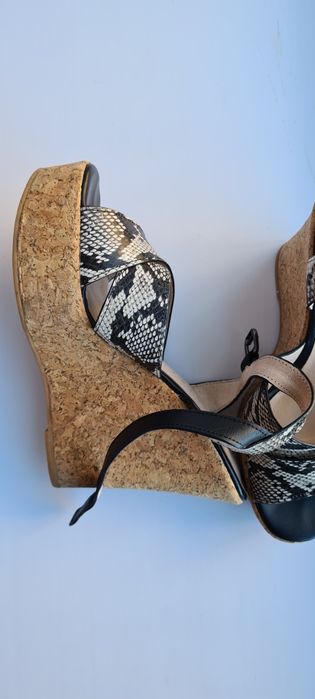 Продам босоножки 36рр