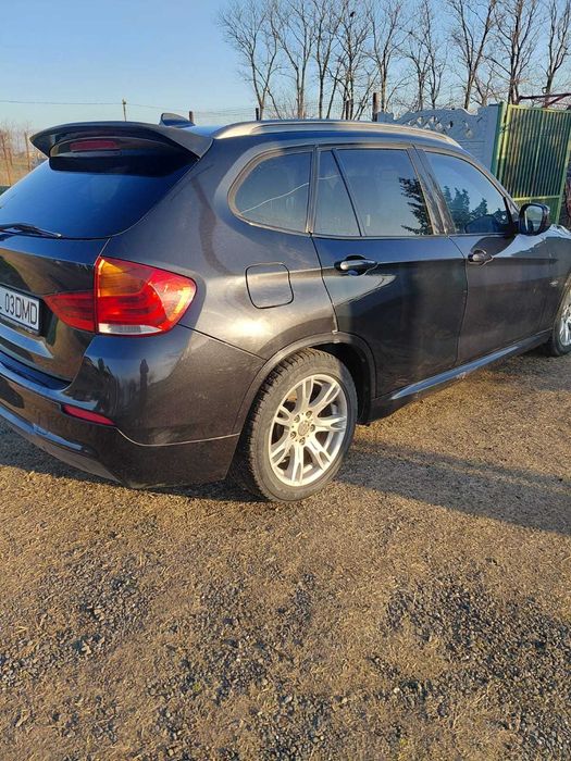 BMW X1 2011 — imagine 5
