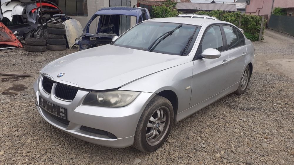 Dezmembrez Piese Bmw 320 E90 E91 din 2007