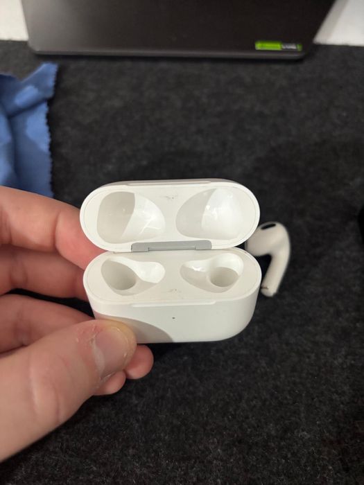 Iphone 14 + AirPods 3 + 2 huse apple
