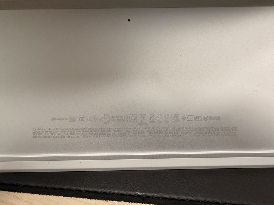 Microsoft Surface Pro 9 5G – 16 GB RAM / 512 GB SSD