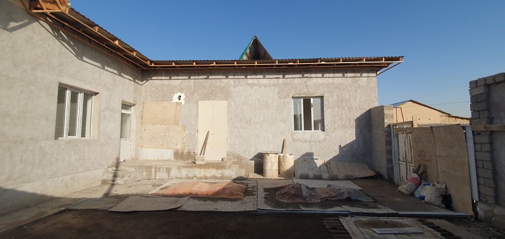Yengi toshmidan kirganda Tutzorda 2.5 sòtu  6 xona 68000$