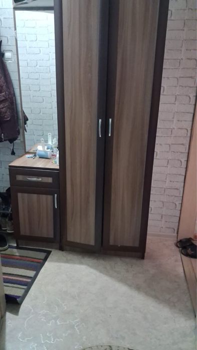 Шкаф в прихожую.