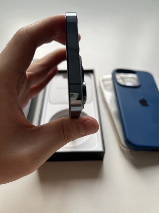 iPhone 13 pro 512gb blue