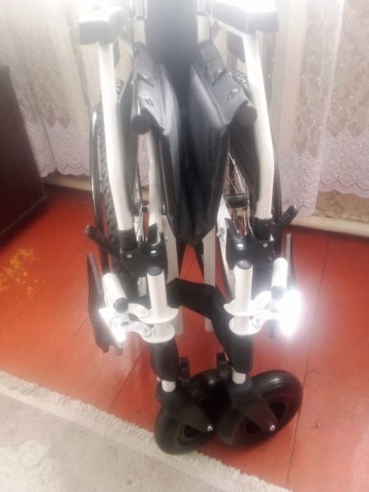 Инвалидная  коляска