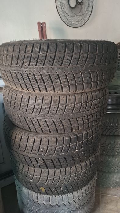 Продается зимние шины