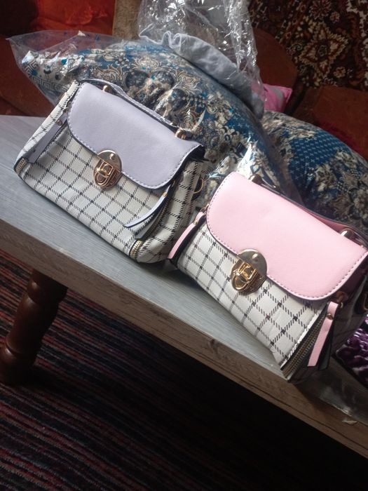 Sumkalar sotiladi yangi Rossiyadan kelgan