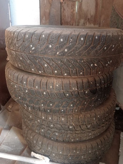 Продам зимние имние шины r14