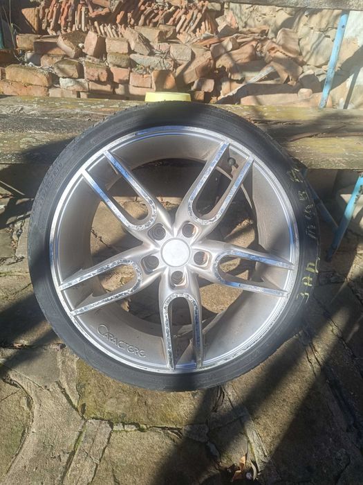 Продавам 4 бр джанти 19 цола с гуми за мерцедес