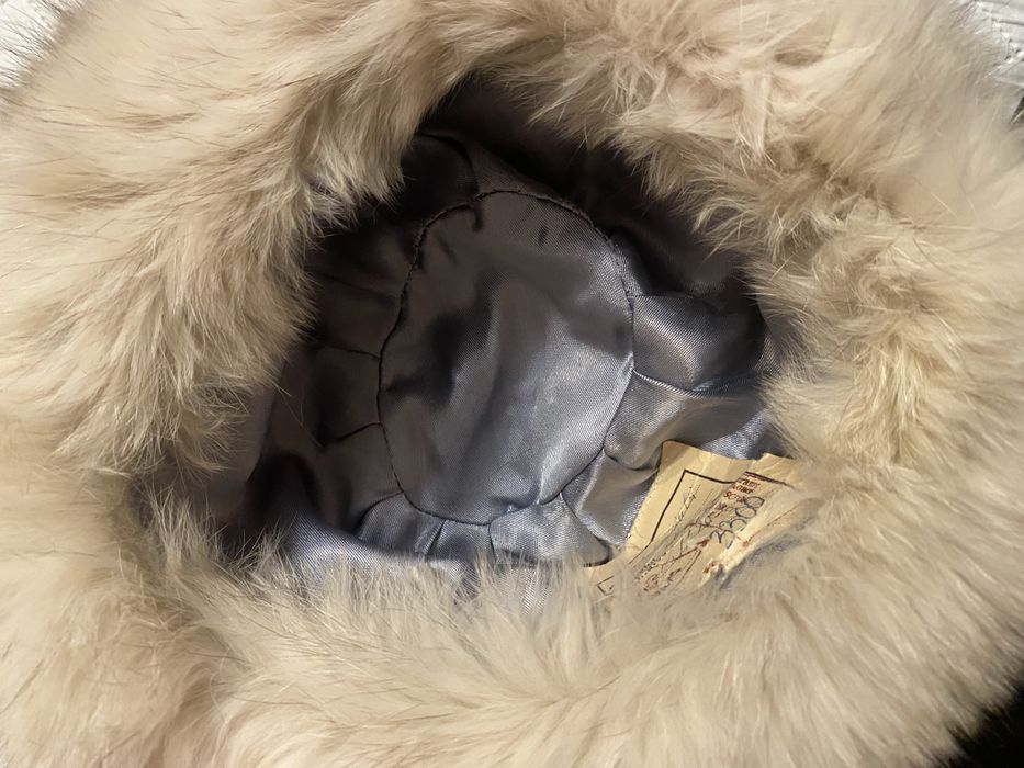 Vand Urgent set Caciula+Guler Vulpe Polară,blană naturală