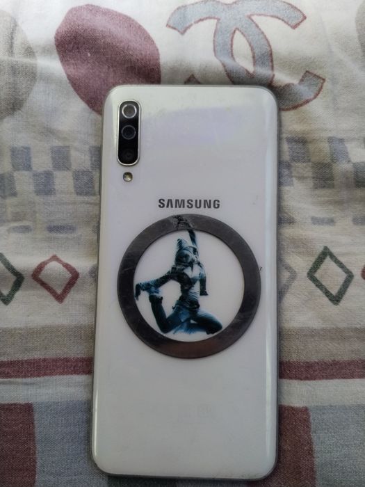 Самсунг а 50 стекло сынған