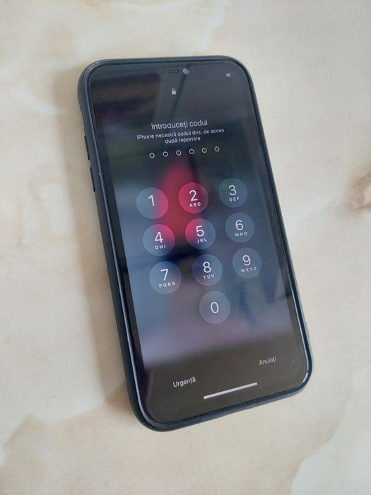 [11] Vând Apple iPhone 11 Red cu cod de taste, fără iCloud /poze reale