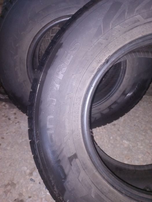 Продам шины нокиан