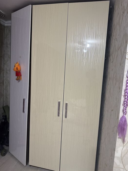 Продается шкаф в спальни