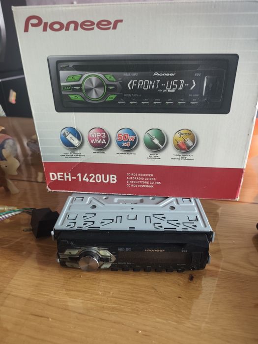 CD плейър  Pioneer DEH 4500 ВТ
