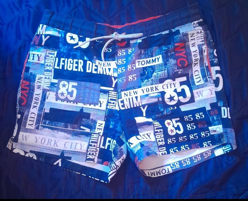 Мъжки къси оригинални  панталонки HILFIGER