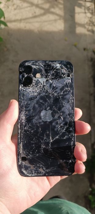 iPhone 12 на запчасти