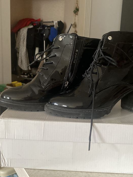 Продам турец.ботинки 36 размера