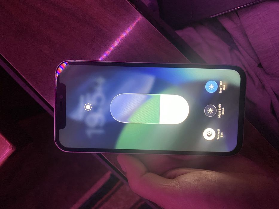 Продается айфон 12