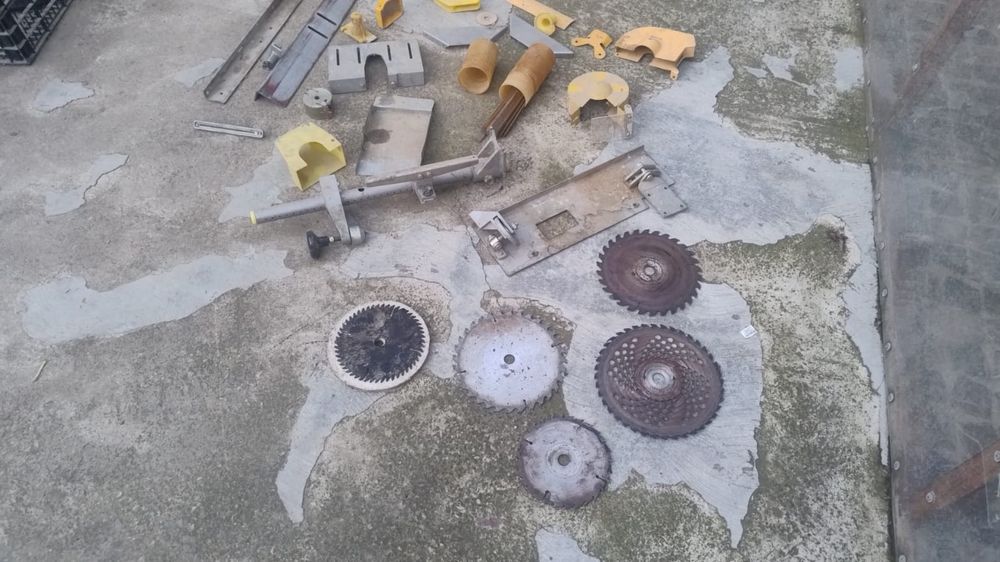 Vând aparat multifunctional tâmplărie