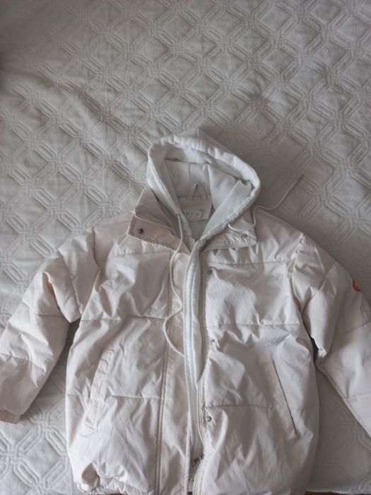 Продам куртки весна