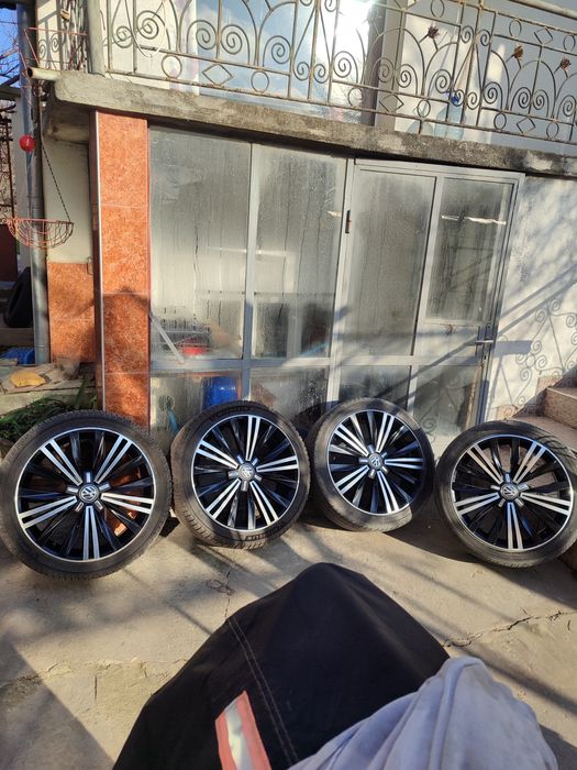 Продавам гуми с джанти