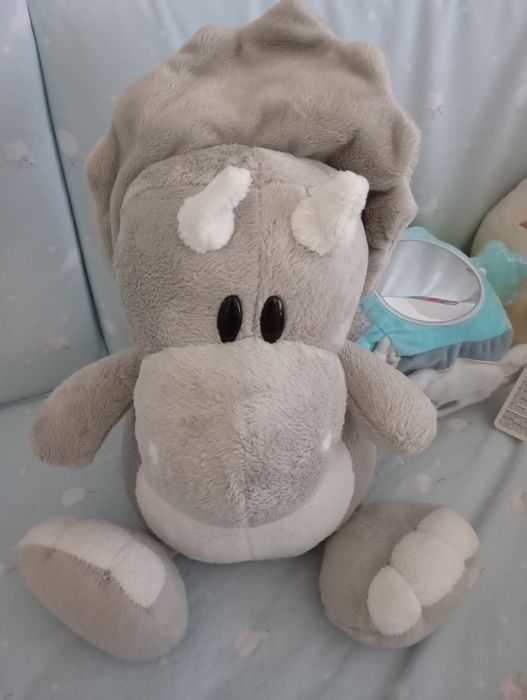 ВСИЧКО за 50 лв , НОВИ бебешки дрехи, кенгуро, чувал + играчка