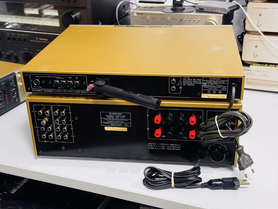 Tuner de colecție PIONEER F-9,digital detector-seria de vârf , Japan