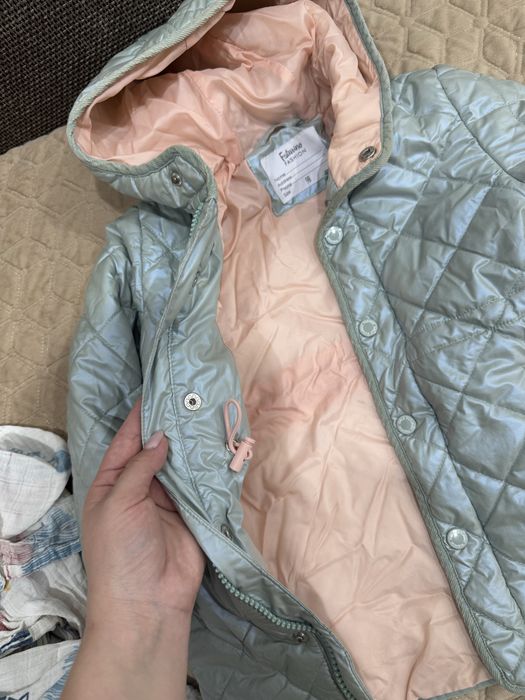 Продам 98 см для девочки в отличном состояний