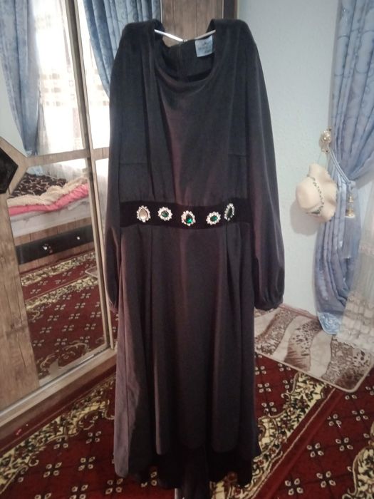 Vecherniy koʻylaklar sotiladi. Sifati aʼlo