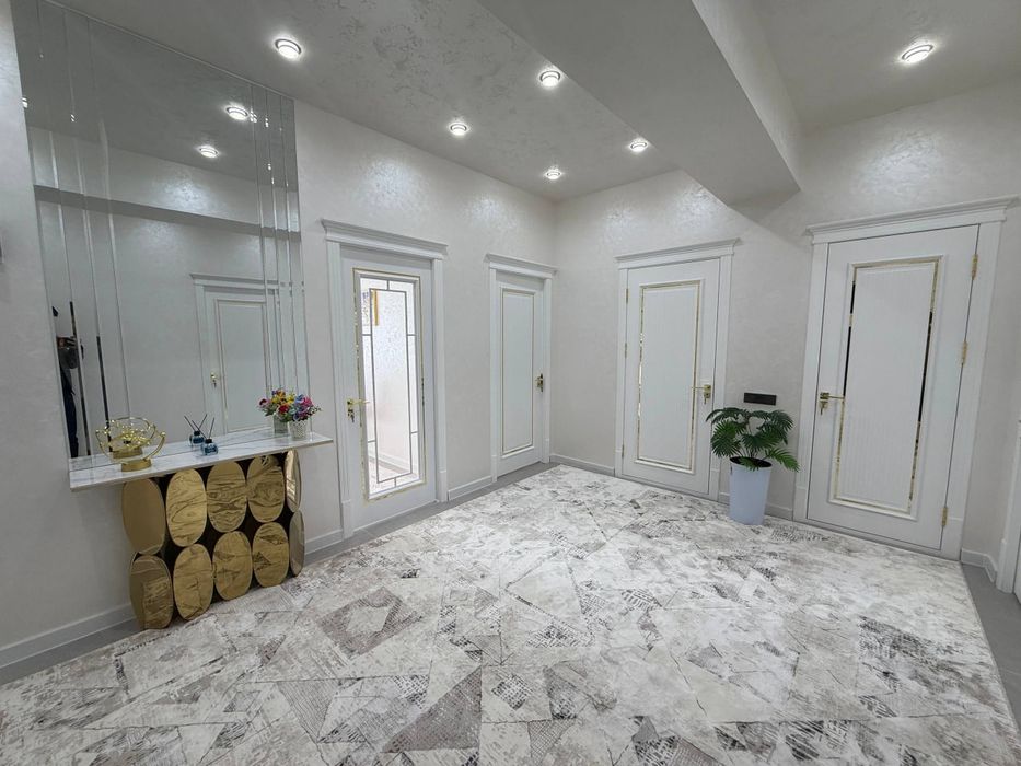 Продаётся 3х комнатная квартира по адресу Согдиана