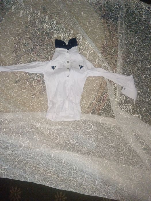 Школьный ақ көйлектер,водаласки
