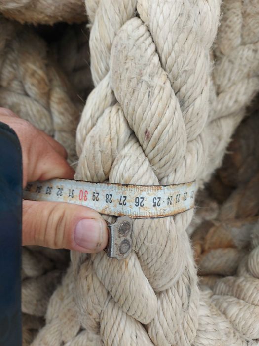 Корабно въже с диаметър 27 см. 30 лв на метър