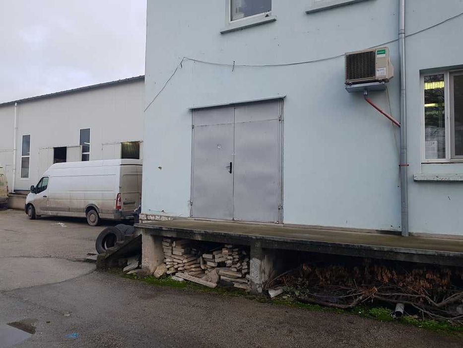 Дава се под наем Склад в Плевен, Идеален център - 100 кв.м за 255 € - Снимка #4