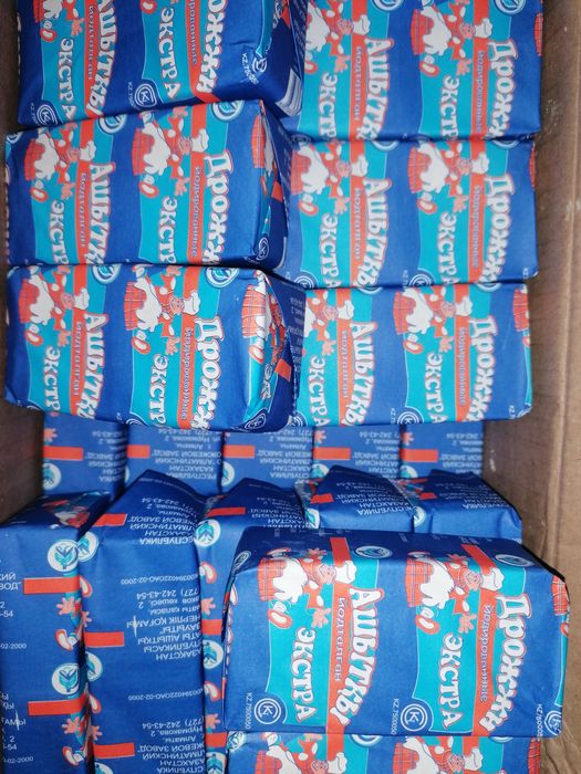 Живые(сырые) дрожжи.