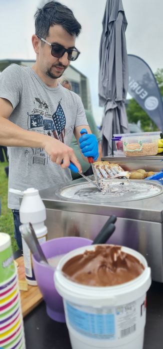 Înghețată Thailandeză la petrecerea ta