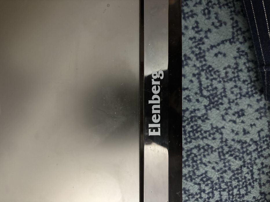 Продам телевизор с пультом