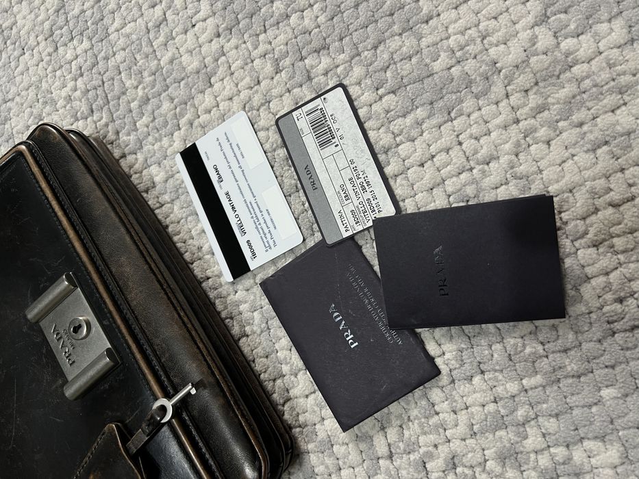 PRADA сумочка оригинал