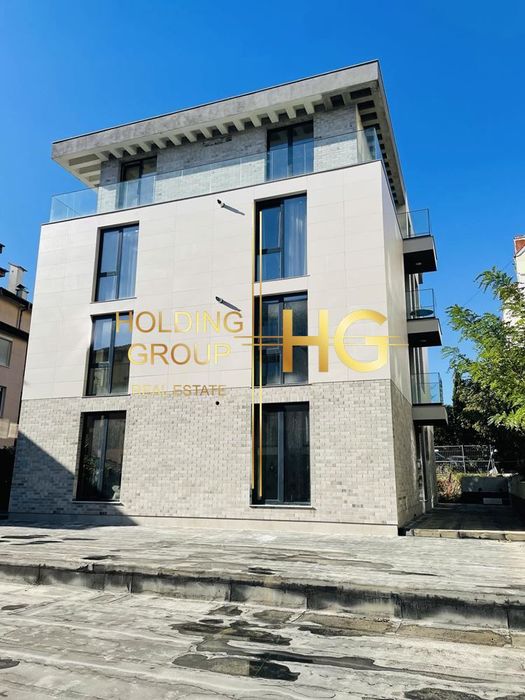 Продава се Двустаен апартамент в Варна, Бриз - 65 кв.м за 2539 €/кв.м - Снимка #7