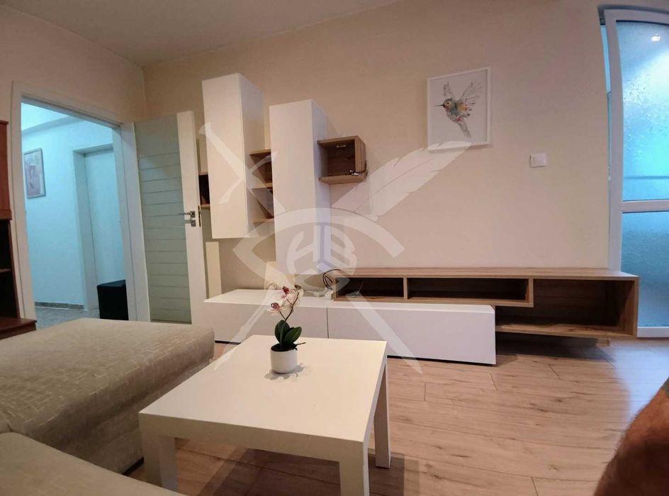 Дава се под наем Тристаен апартамент в София, Зона Б-18 - 100 кв.м за 698.19 € - Снимка #2