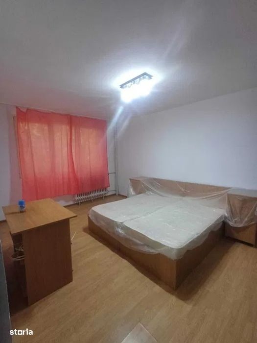 Drumul Taberei Garsoniera decomandata 33 mp,Valea Ialomitei!!