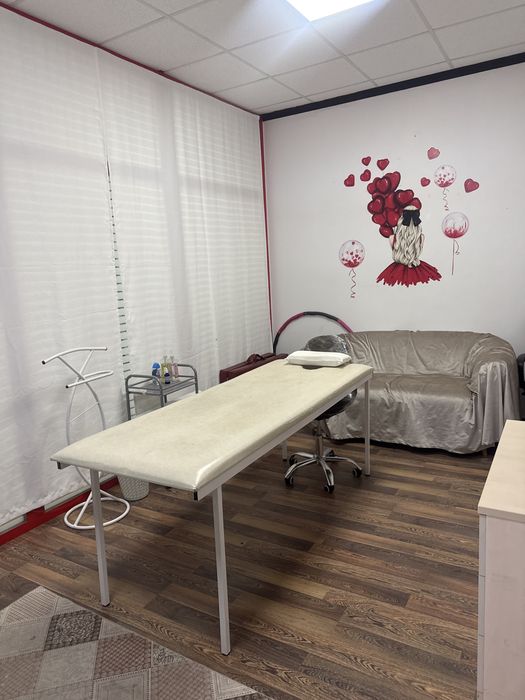 Сдаётся кабинет в салоне для  мастерам нарашвание ресниц бровей массаж