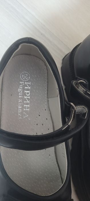 Туфли в школу отличные