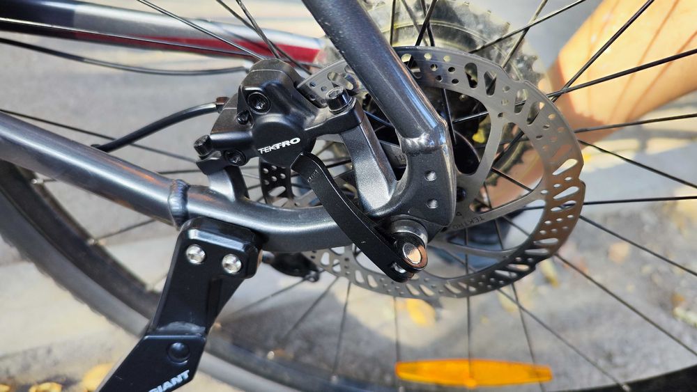 Гибридный велосипед Giant Roam 2 Disc