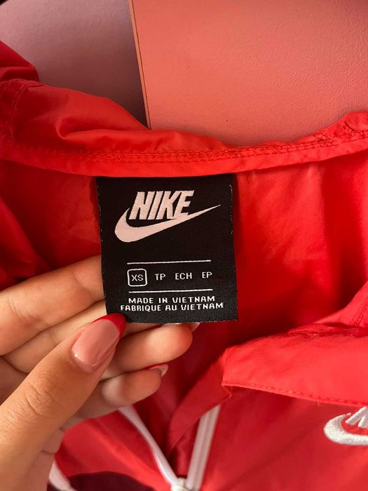 Връхна дреха на NIKE