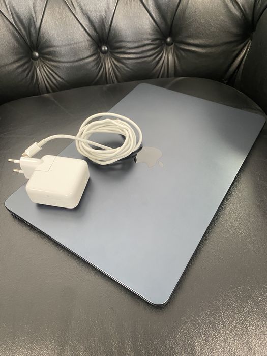 MacBook Air M2 13-inch/ 256 Gb / Space Gray / Cod produs: JXQP