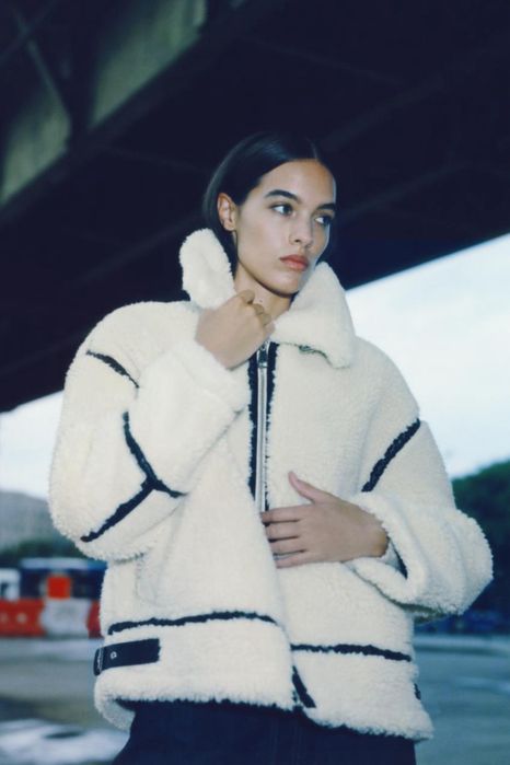 Яке Zara имитация на овча кожа
